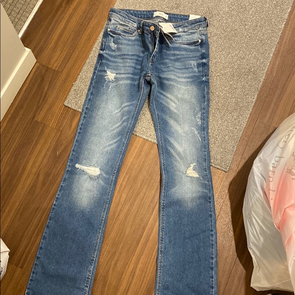Light wash bootcut jeans size 6